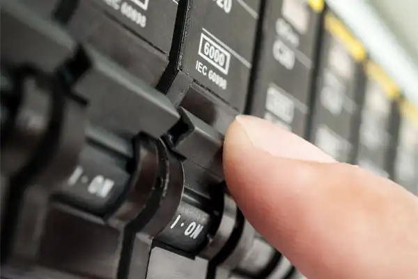 Central Cooling & Heating expert Circuit Breaker Installation services in Woburn, MA